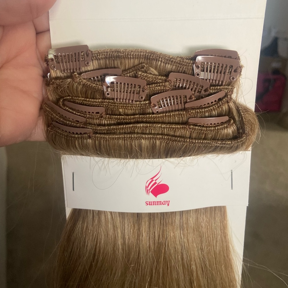 Hair clip ins